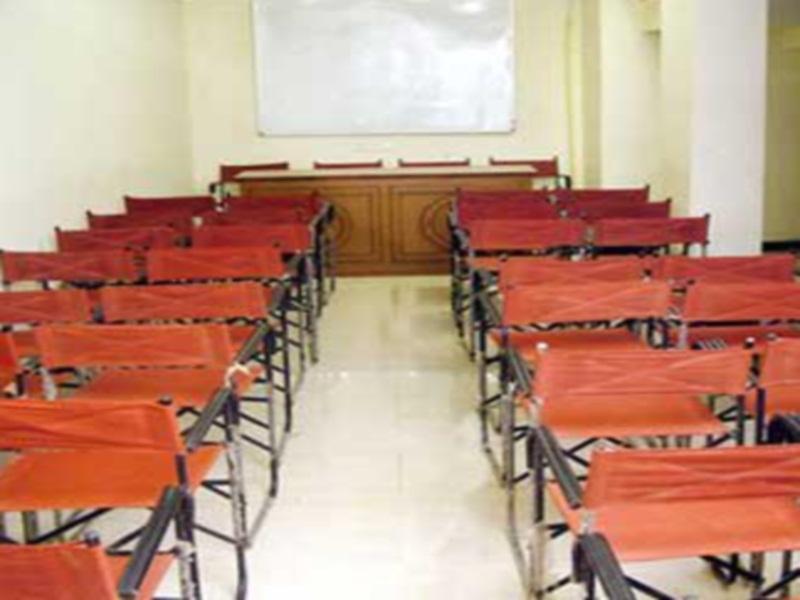 Hotel Everstar Rajkot Bagian luar foto